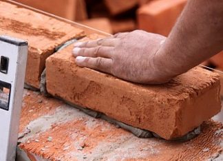Какой кирпич лучше для постройки дома: особенности