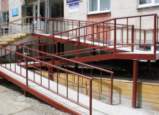 Как выбрать пандус для инвалидов?