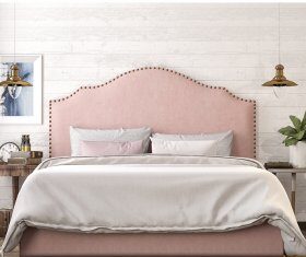 Кровать в спальню: правила выбора и расположения