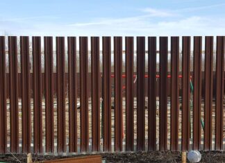 Металлический штакетник: основные характеристики