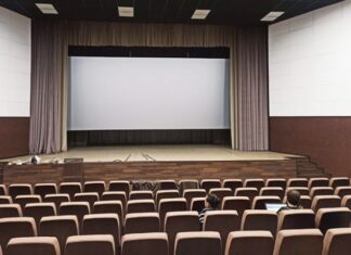 Очередной кинозал открыли после модернизации в Волгоградской области