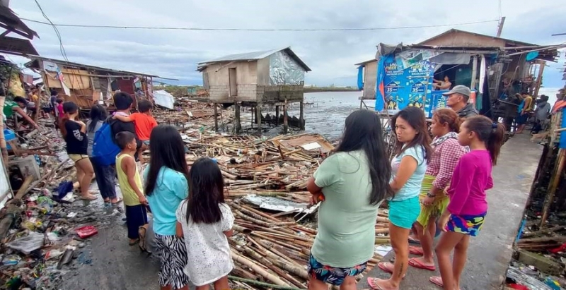 Почти два десятка человек погибли в результате обрушившегося на Филиппины тайфуна