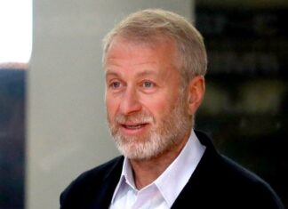 Publico: Абрамович стал гражданином Португалии