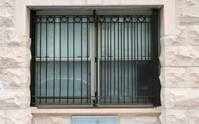 Windows security window. Metal Bars Window. Iron Bars on the Window. Bars on Windows. Security Windows Bars.