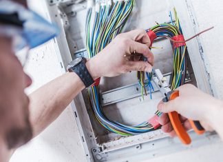 Что входит в электромонтажные работы?