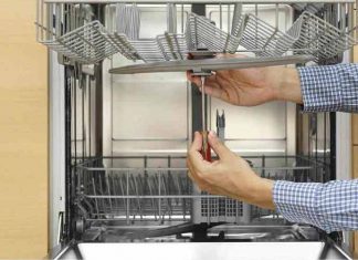 Протекает посудомоечная машина: как выявить причины протечек и быстро их устранить?