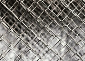 Как и для чего используется сетка рабица?