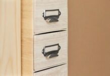 Как выбирать мебельную фурнитуру?