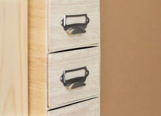 Как выбирать мебельную фурнитуру?