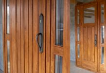 Как выбрать входную дверь для частного дома: рекомендации.