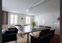 Натяжные потолки в Солнечногорске: стиль и практичность для дома